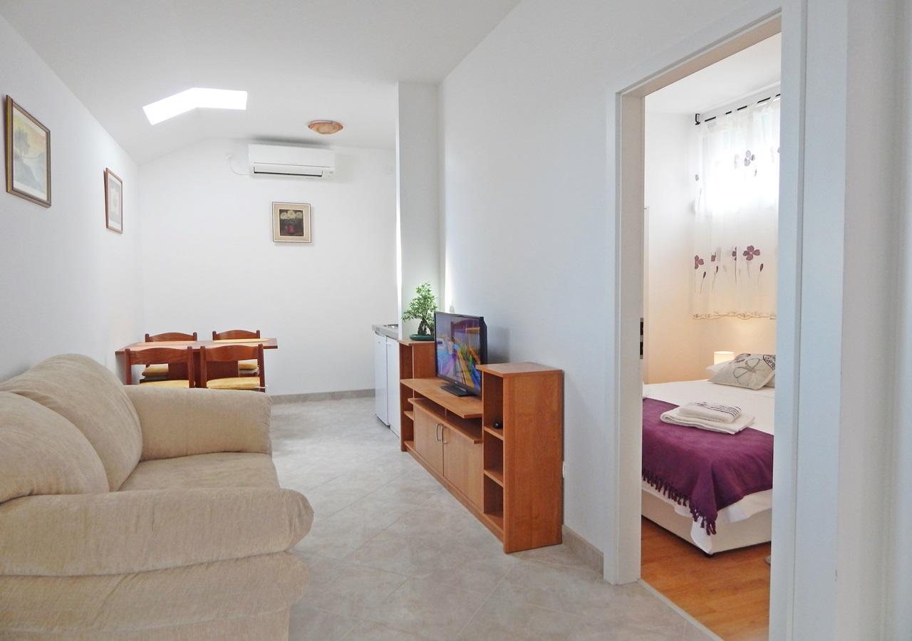 Apartments Moni Split Exterior photo